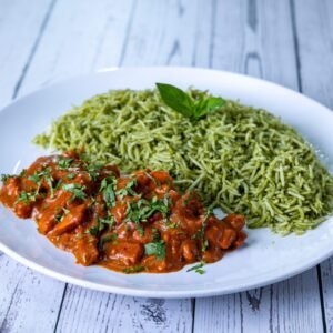 GREEN RICE WITH BEEF STROGANOFF